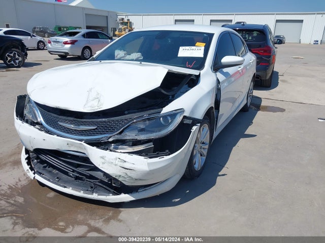 Chrysler 200 Limited 2015 1C3CCCAB9FN633277 Image 17