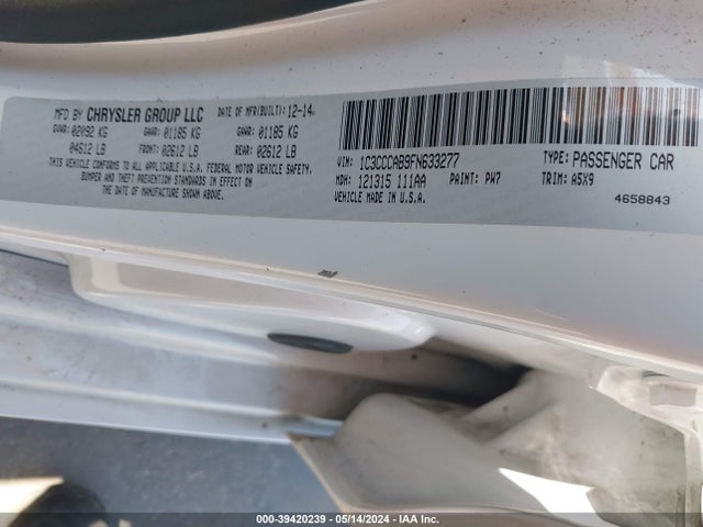 Chrysler 200 Limited 2015 1C3CCCAB9FN633277 Image 9