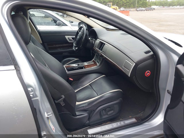 2012 JAGUAR XF SAJWA0HB5CLS60119 Photo 4