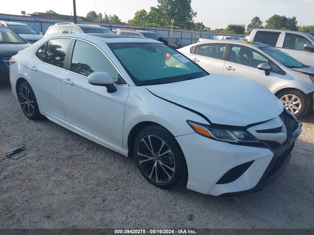 2018 4T1B11HK8JU102962 main image