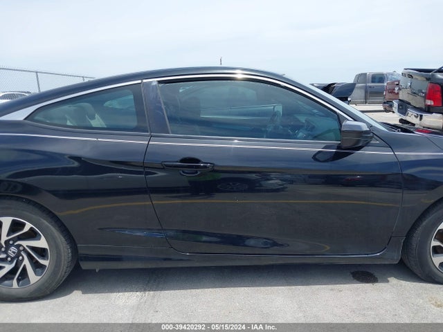Honda Civic Lx 2017 2HGFC4B51HH311060 Image 14