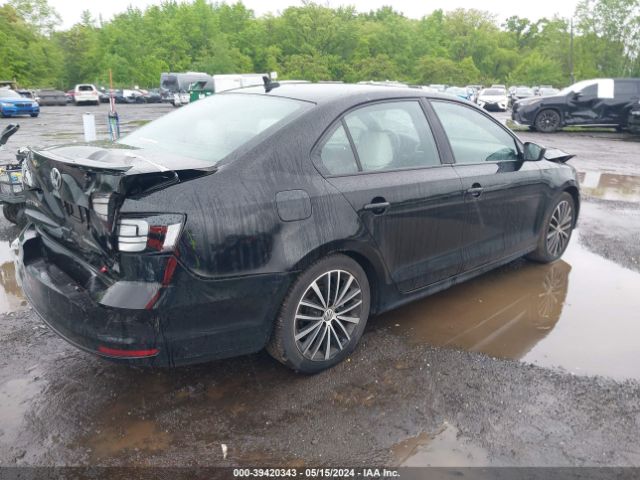 3VWD17AJ6GM292983 Volkswagen Jetta 1.8t Sport