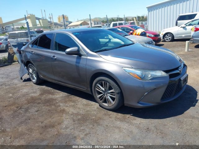 2017 Toyota Camry Le/se/xle/xse მანქანა იყიდება აუქციონზე, vin: 4T1BF1FK5HU638668, აუქციონის ნომერი: 39420353