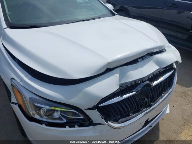 1G4ZS5SS8JU116761 Buick Lacrosse Premium