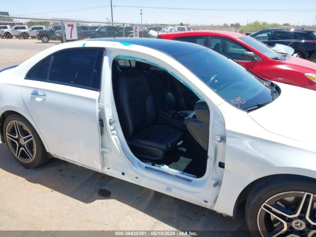 WDD3G4FB1KW023690 Mercedes-Benz A 220 4matic