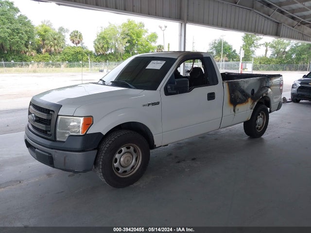 Ford F-150 Xl 2014 1FTNF1CF3EKF62156 Image 2