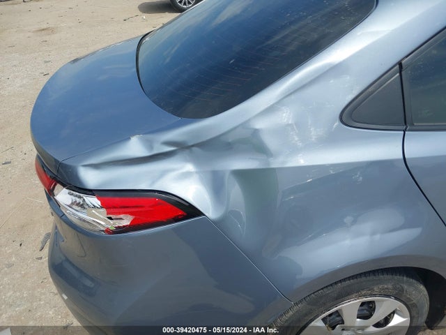 Toyota COROLLA LE 2022 5YFEPMAE5NP279865 Image 17