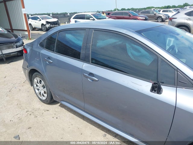 Toyota COROLLA LE 2022 5YFEPMAE5NP279865 Image 6
