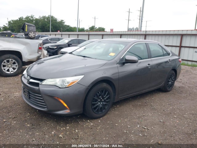 Toyota CAMRY LE 2016 4T4BF1FK7GR540889 Image 2