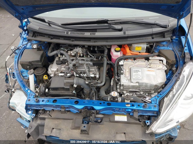 Toyota Prius C Three 2016 JTDKDTB31G1139905 Image 10