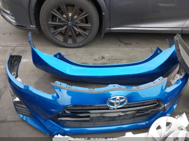 Toyota Prius C Three 2016 JTDKDTB31G1139905 Image 13
