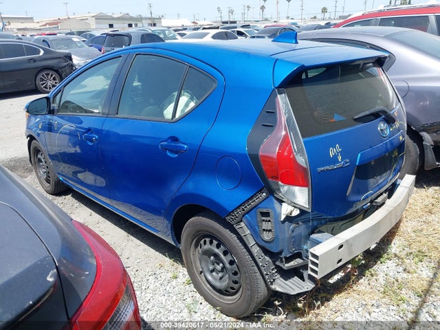 Toyota Prius C Three 2016 JTDKDTB31G1139905 Image 3