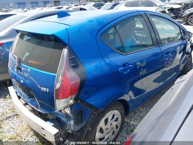 Toyota Prius C Three 2016 JTDKDTB31G1139905 Image 4
