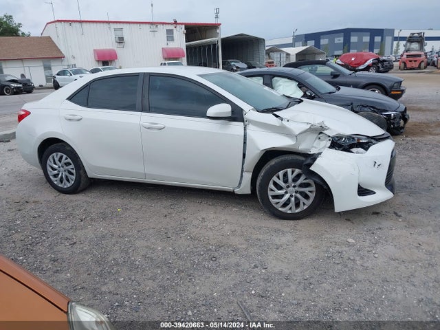 Toyota COROLLA LE 2019 5YFBURHE2KP914826 Image 13