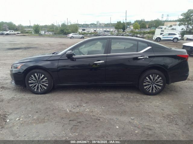 1N4BL4DW6RN305529 Nissan Altima Sv Intelligent Awd