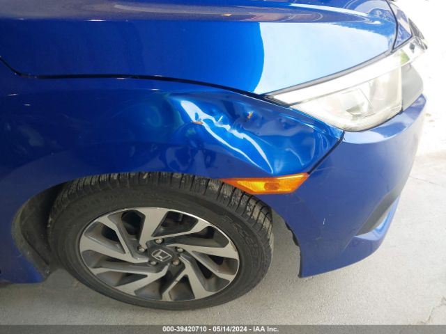 2HGFC2F7XJH561659 Honda CIVIC EX
