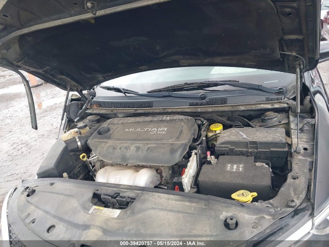 1C3CCCAB5FN714860 Chrysler 200 Limited