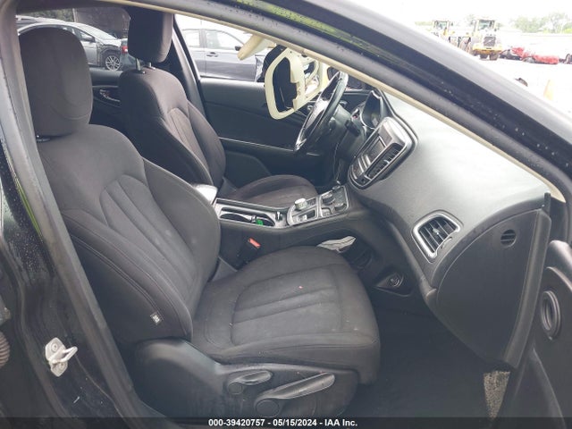 1C3CCCAB5FN714860 Chrysler 200 Limited