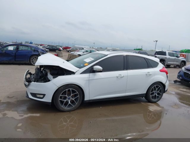 1FADP3M20JL241038 Ford FOCUS SEL