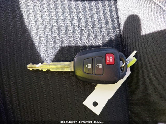 Toyota Rav4 Xle 2015 2T3RFREV4FW244804 Image 11