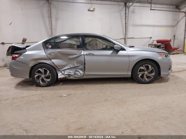 Honda ACCORD LX 2017 1HGCR2F40HA105170 Image 13