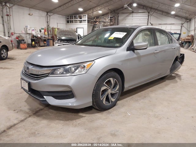 Honda ACCORD LX 2017 1HGCR2F40HA105170 Image 2