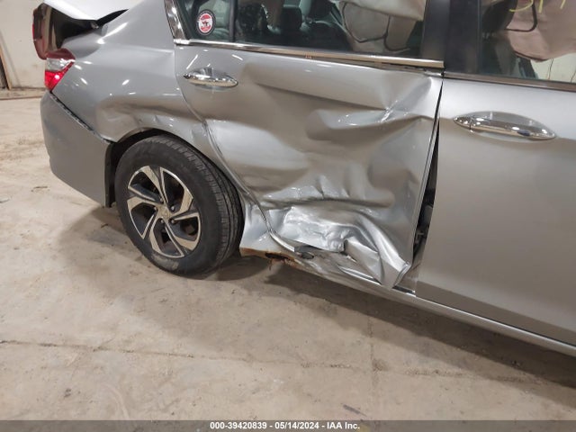 Honda ACCORD LX 2017 1HGCR2F40HA105170 Image 6