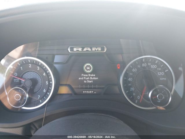 1C6SRFBT5NN163074 RAM 1500 Big Horn Quad Cab 4x4 6'4 Box