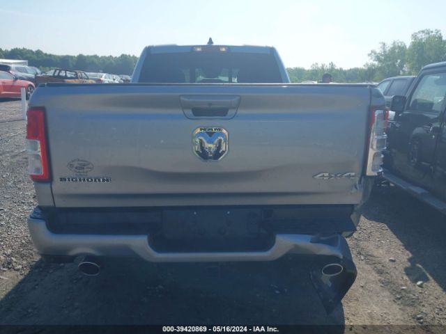 1C6SRFBT5NN163074 RAM 1500 Big Horn Quad Cab 4x4 6'4 Box