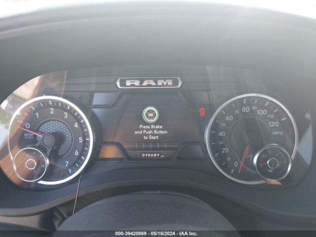 1C6SRFBT5NN163074 RAM 1500 Big Horn Quad Cab 4x4 6'4 Box