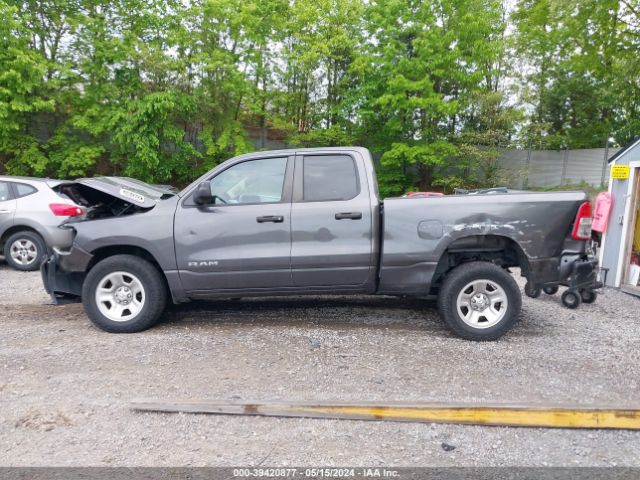 1C6SRFCT1KN577561 RAM 1500 Tradesman Quad Cab 4x4 6'4 Box