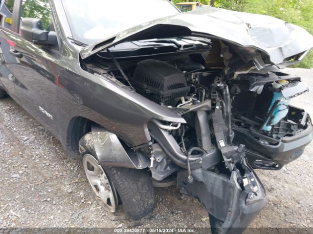 1C6SRFCT1KN577561 RAM 1500 Tradesman Quad Cab 4x4 6'4 Box