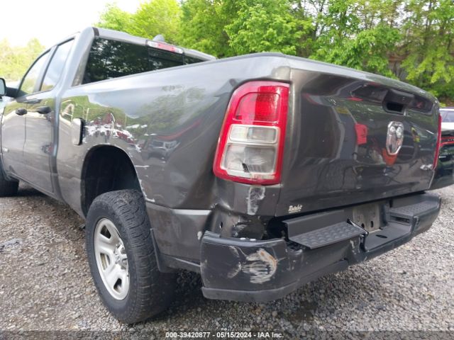 1C6SRFCT1KN577561 RAM 1500 Tradesman Quad Cab 4x4 6'4 Box