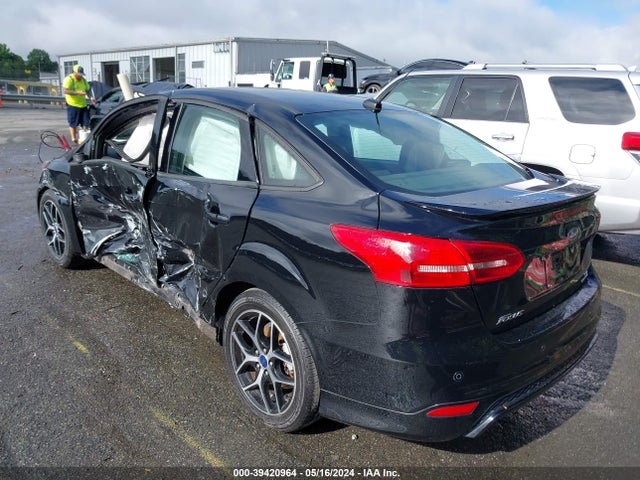 Ford FOCUS SE 2016 1FADP3F20GL389437 Image 3