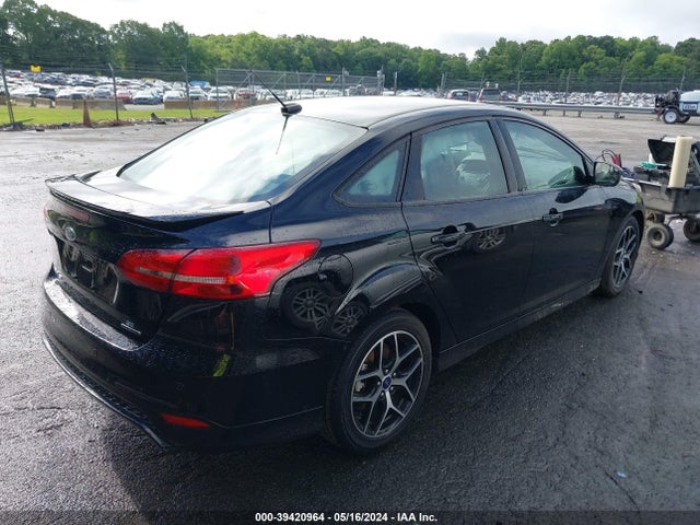 Ford FOCUS SE 2016 1FADP3F20GL389437 Image 4