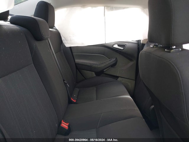 Ford FOCUS SE 2016 1FADP3F20GL389437 Image 8