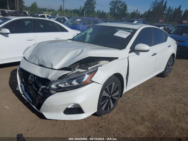 1N4BL4DW0NN310428 Nissan Altima Sv Intelligent Awd