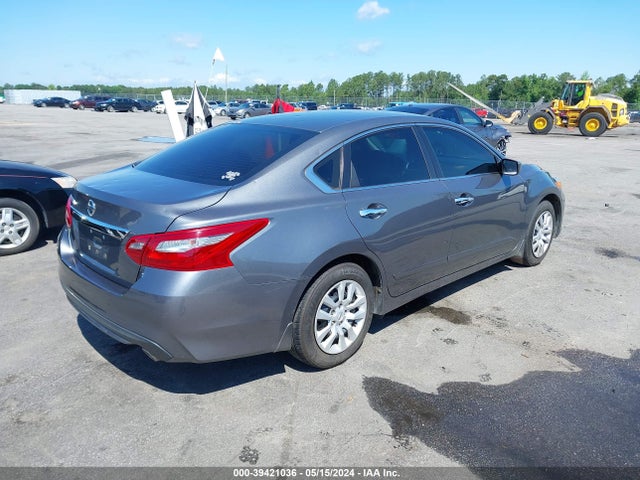 Nissan Altima 2.5 S 2018 1N4AL3AP4JC223382 Image 4
