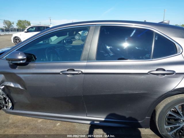 4T1B11HK5KU794972 Toyota CAMRY SE