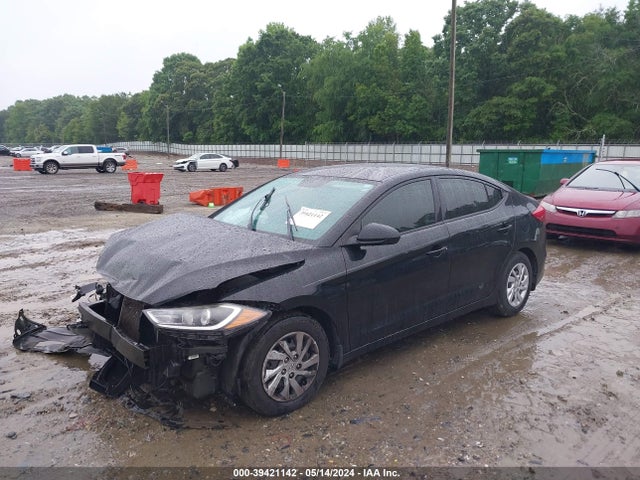 Hyundai ELANTRA SE 2018 5NPD74LF3JH318476 Image 2
