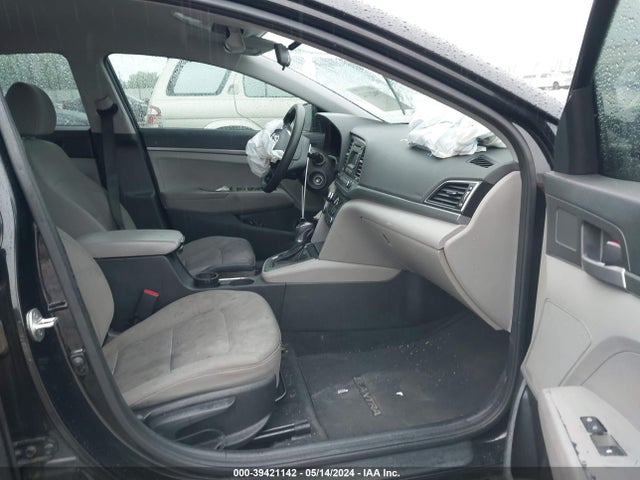 Hyundai ELANTRA SE 2018 5NPD74LF3JH318476 Image 5