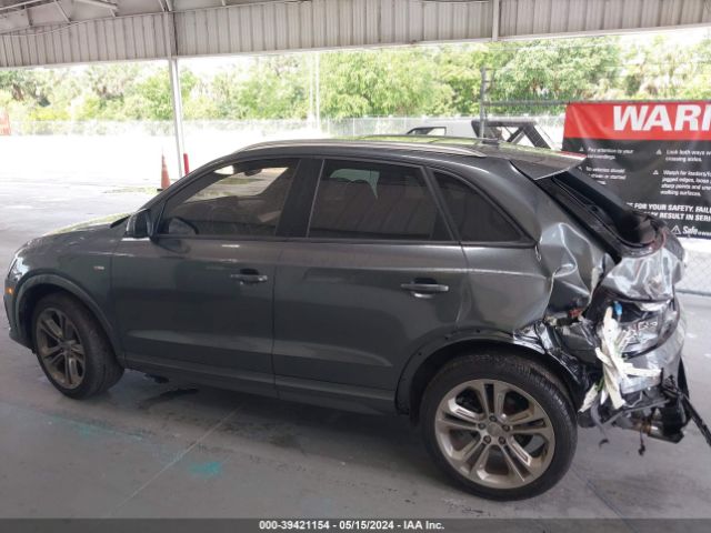 WA1BCCFS6JR005799 Audi Q3 2.0t Premium