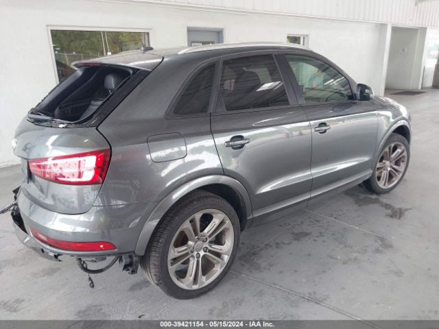 WA1BCCFS6JR005799 Audi Q3 2.0t Premium