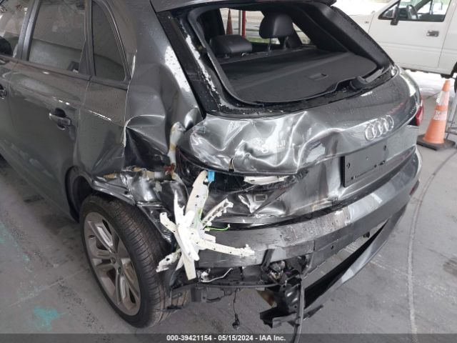 WA1BCCFS6JR005799 Audi Q3 2.0t Premium