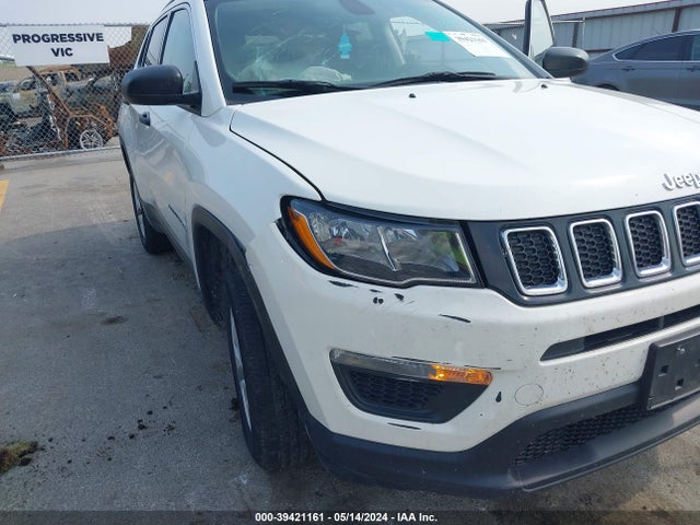 3C4NJDAB5MT575701 Jeep Compass Sport 4x4