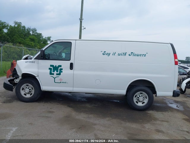 Chevrolet Express 2500 Work Van 2015 1GCWGFCF9F1203321 Image 14
