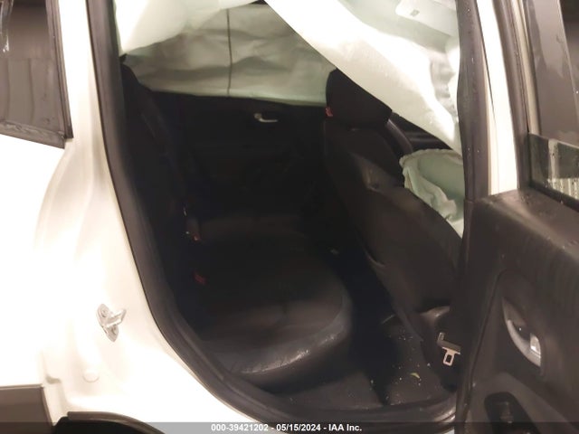 ZACNJDE12NPN70933 Jeep Renegade Altitude 4x4