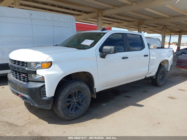 Chevrolet Silverado 1500 Custom Trail Boss 2019 1GCPYCEF2KZ399644 Image 2