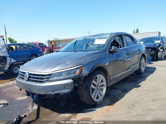 1VWCT7A36HC032674 Volkswagen Passat 1.8t Sel Premium