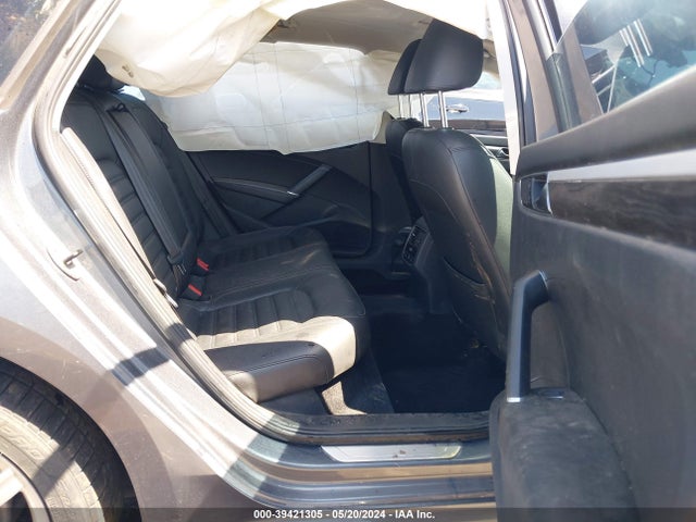 1VWCT7A36HC032674 Volkswagen Passat 1.8t Sel Premium